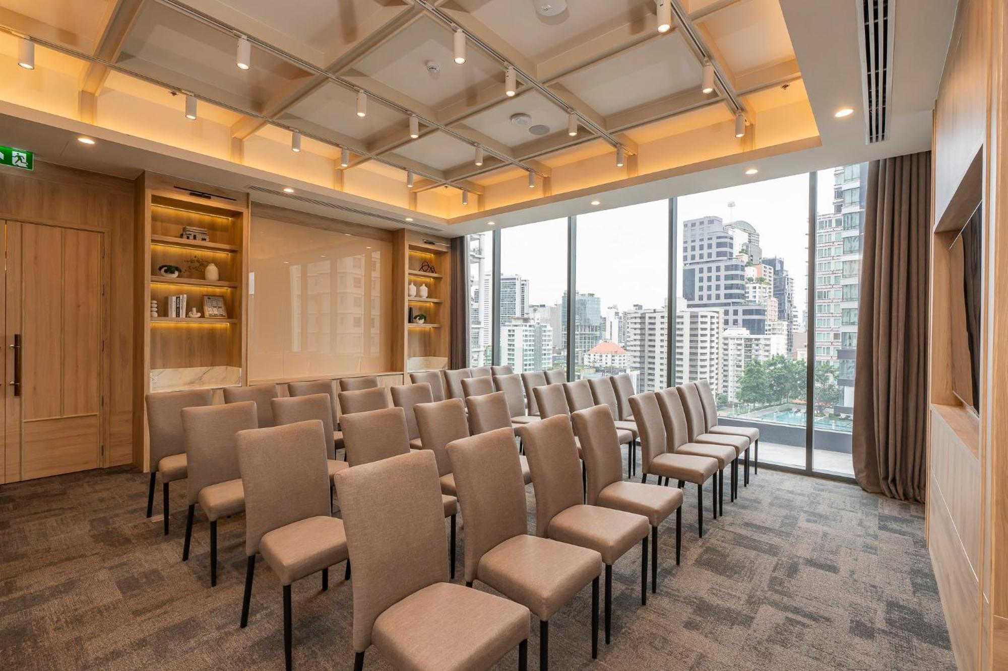 Staybridge Suites Bangkok Sukhumvit By Ihg Εξωτερικό φωτογραφία