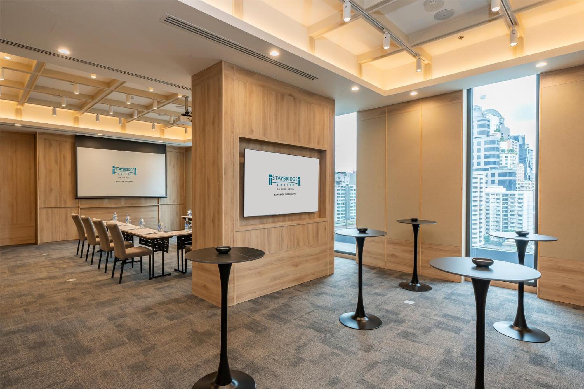Staybridge Suites Bangkok Sukhumvit By Ihg Εξωτερικό φωτογραφία