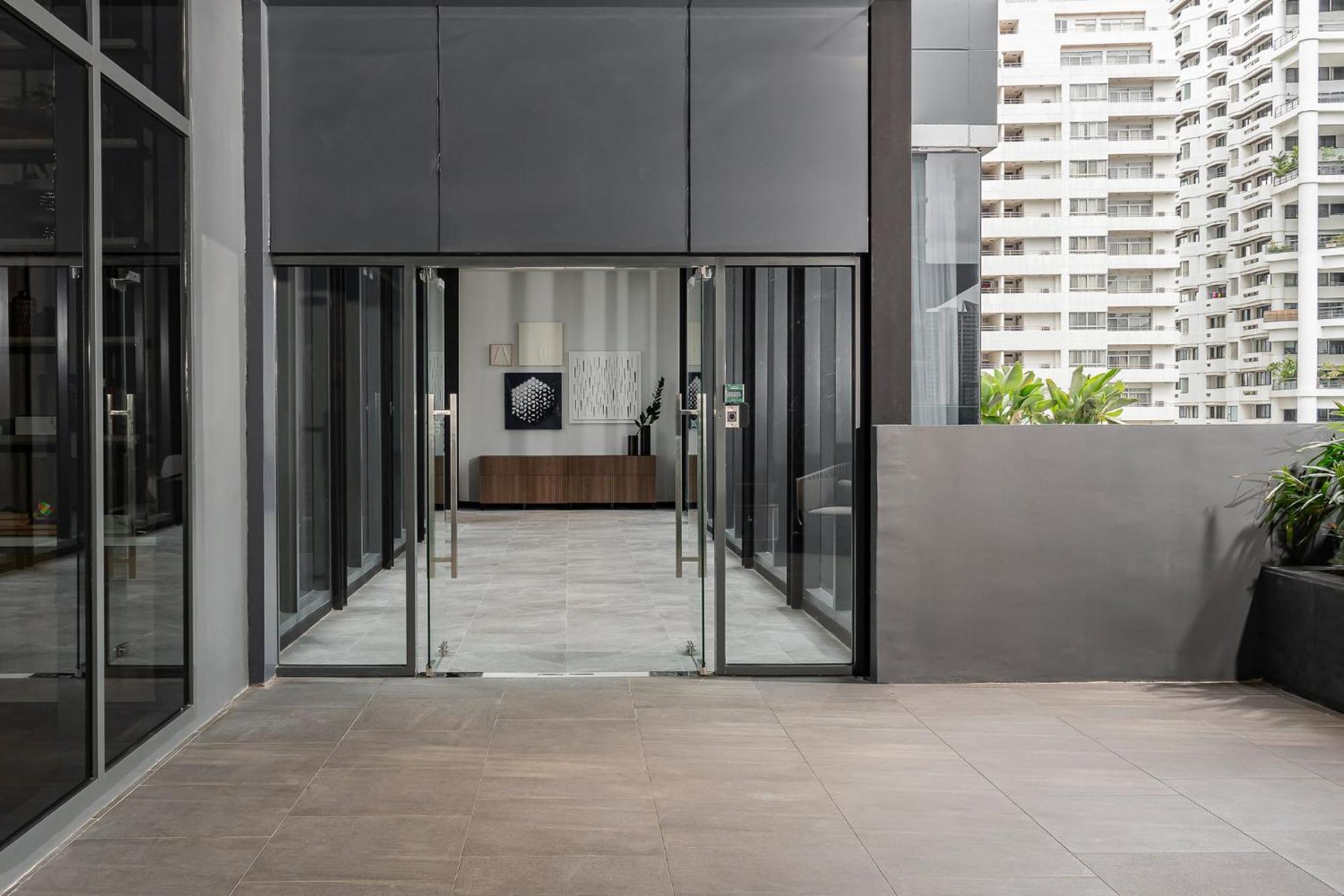 Staybridge Suites Bangkok Sukhumvit By Ihg Εξωτερικό φωτογραφία