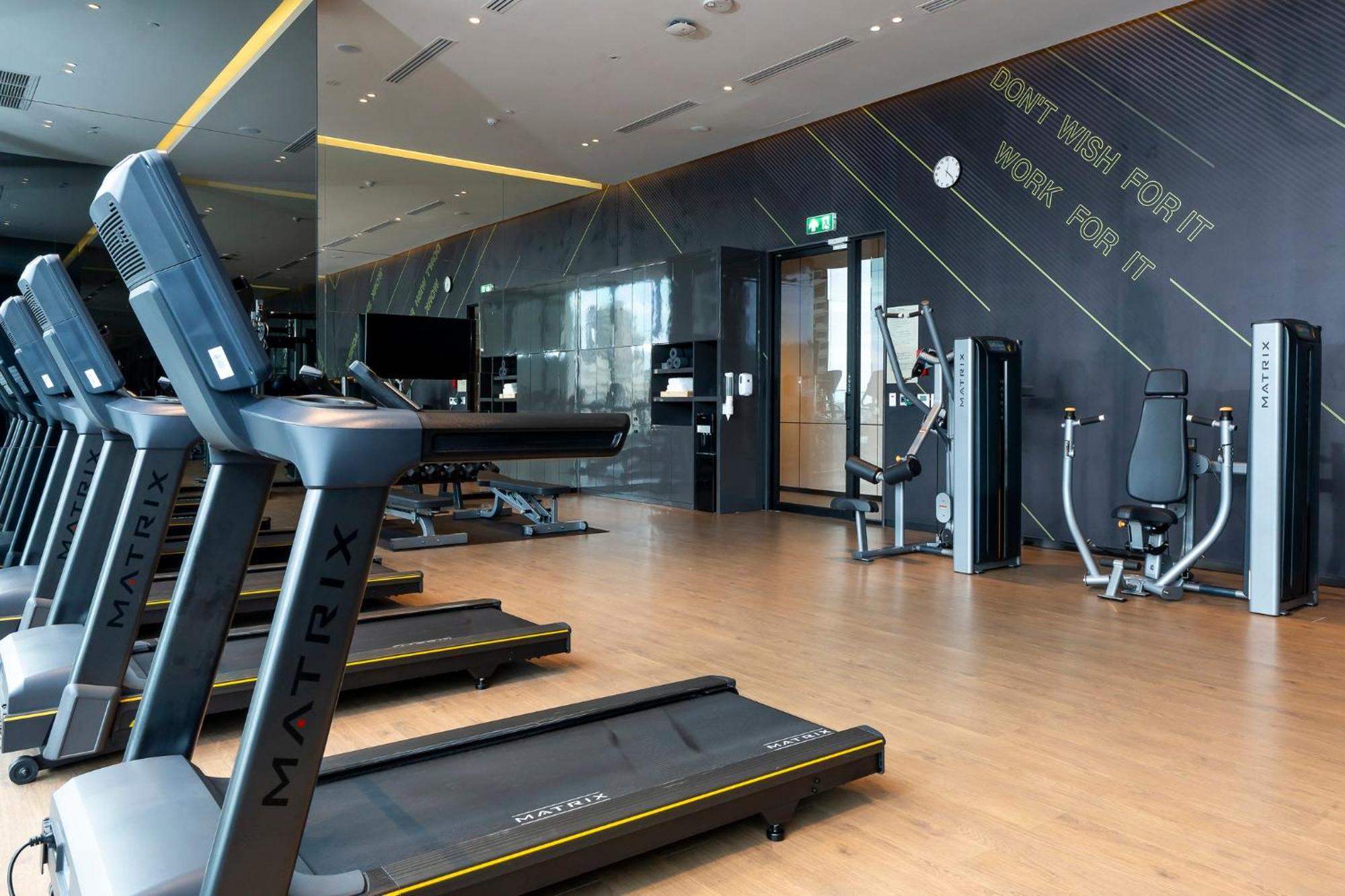 Staybridge Suites Bangkok Sukhumvit By Ihg Εξωτερικό φωτογραφία
