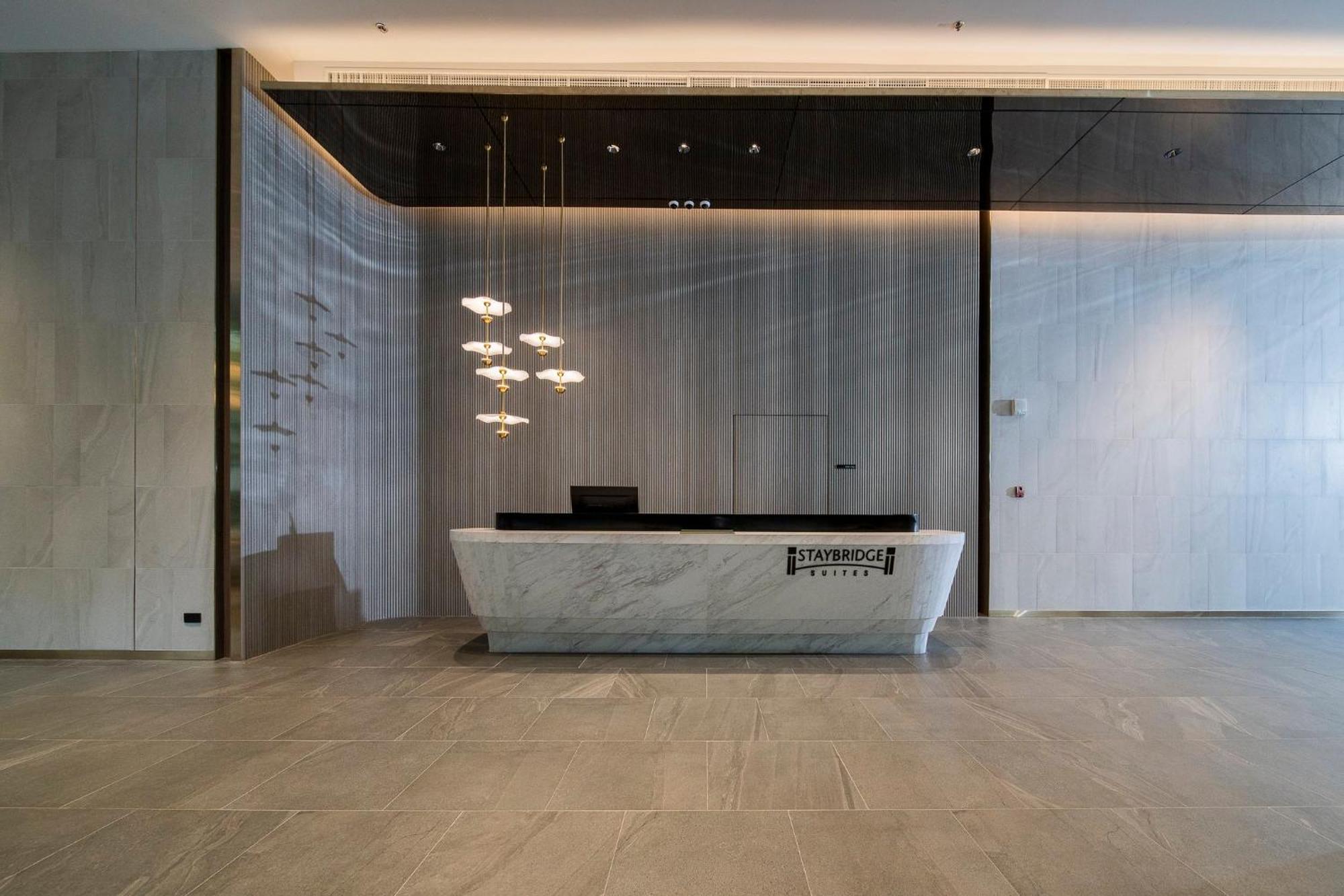 Staybridge Suites Bangkok Sukhumvit By Ihg Εξωτερικό φωτογραφία