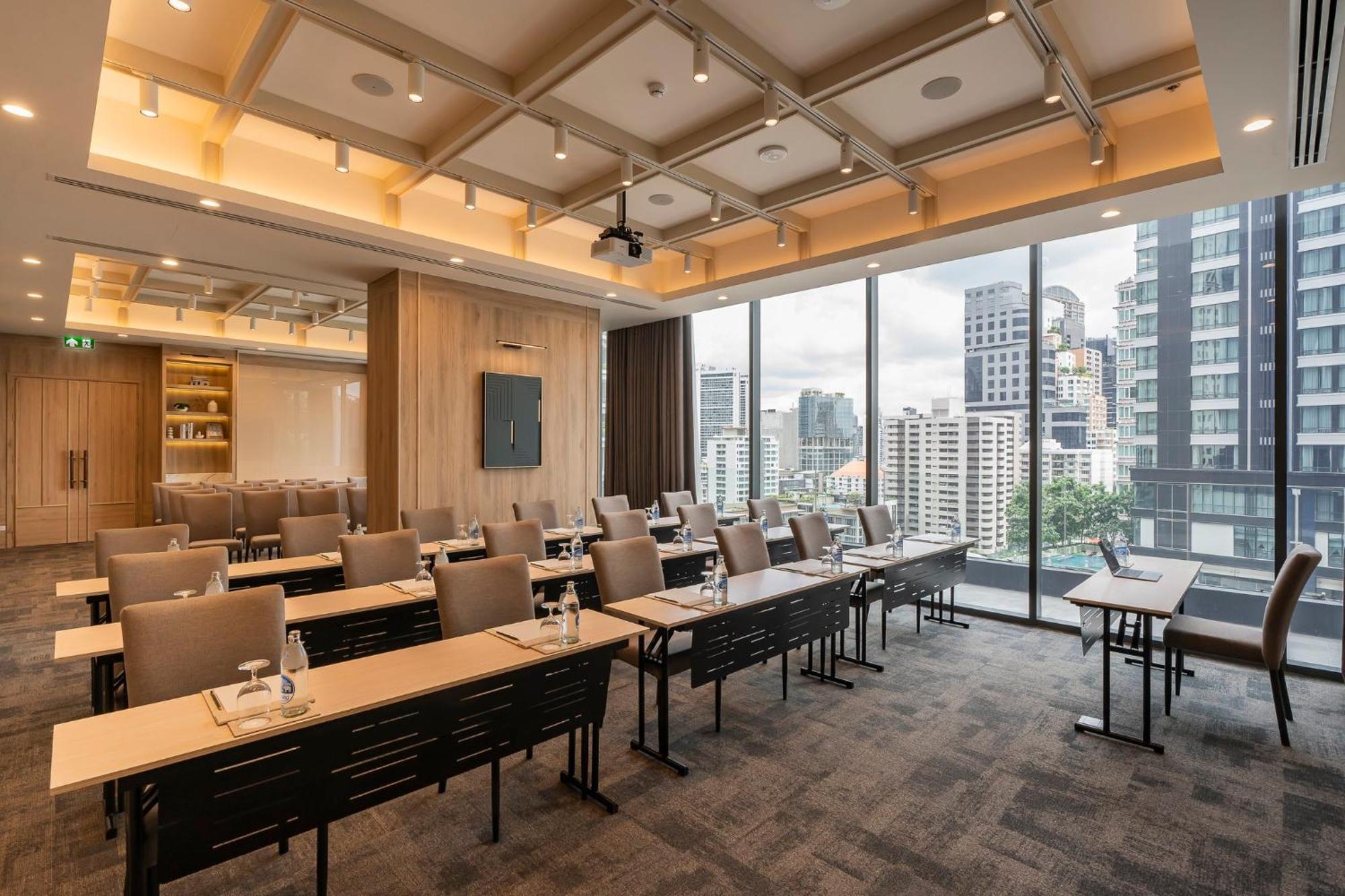 Staybridge Suites Bangkok Sukhumvit By Ihg Εξωτερικό φωτογραφία