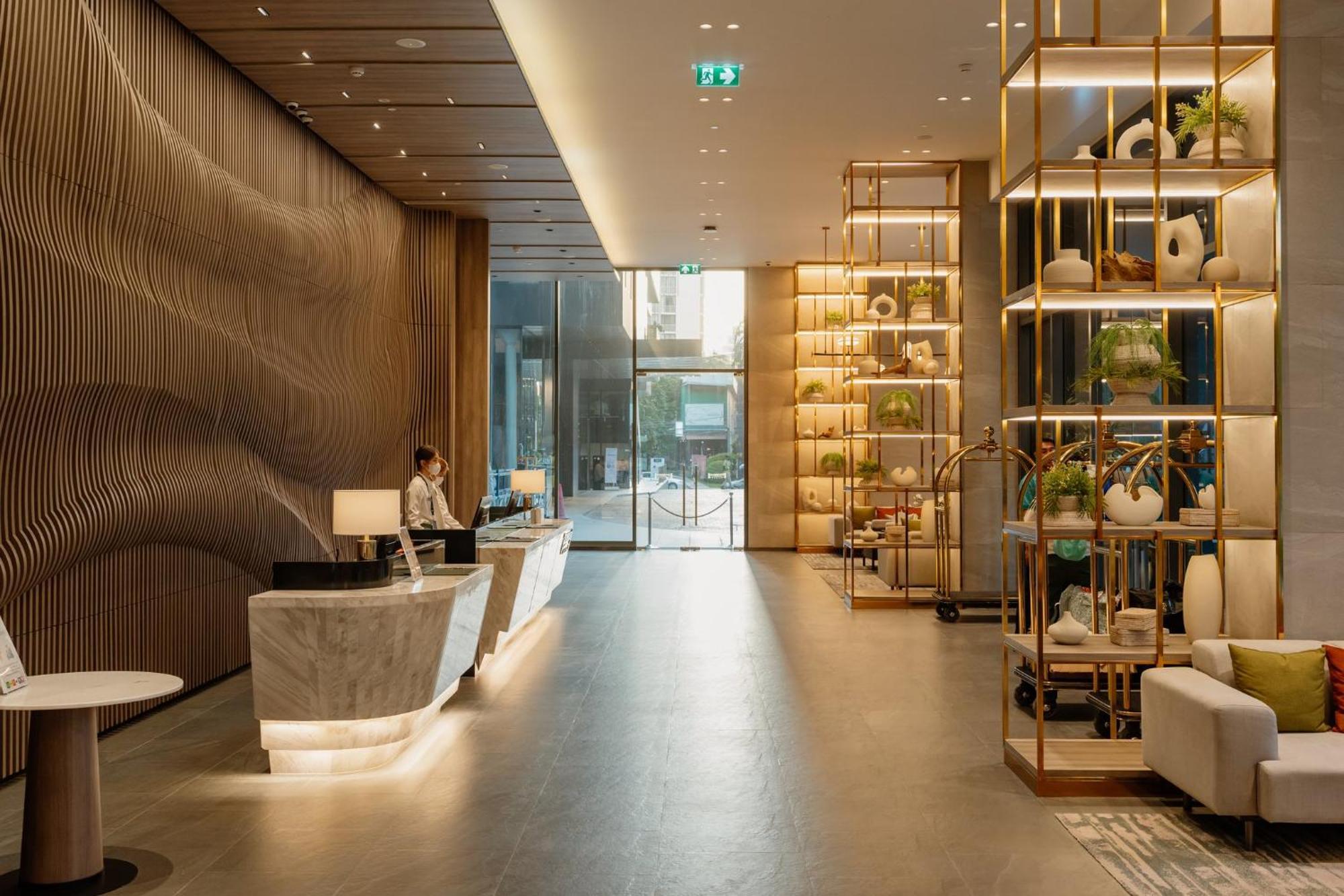 Staybridge Suites Bangkok Sukhumvit By Ihg Εξωτερικό φωτογραφία